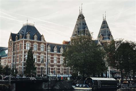 Festive Amsterdam Hotel Iron Horse