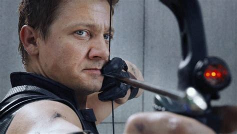 Jeremy Renner Teases New Look For Hawkeye In Avengers Infinity War