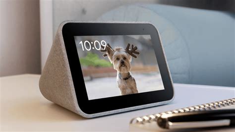 Google Updates Smart Clock with Photos, Conversations - Thurrott.com