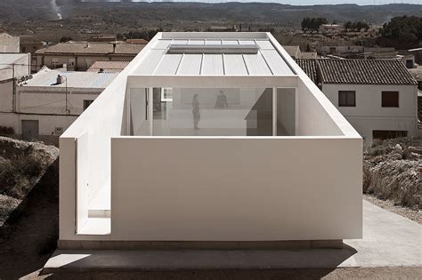 Casa En La Ladera De Un Castillo Fueradeserie Arquitectura