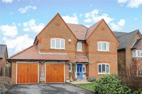 Property Valuation 6 Paynes Meadow Lychpit Basingstoke Basingstoke