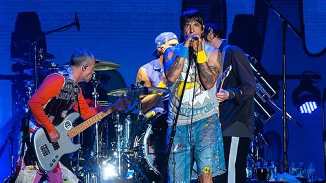 The Red Hot Chili Peppers In Concert In Warsaw In June Beautiful Warszawa