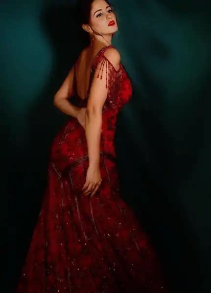 Ayesha Singh Top Hot Pics And Photo