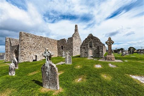 Clonmacnoise - Ireland Highlights