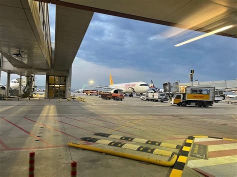 Flughafen Istanbul Sabiha Gökçen Transport Sehenswürdigkeiten Zahlen