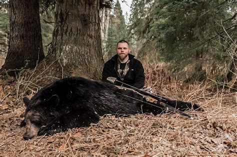 Elk Reaper The Rise And Bowhunting Success Of Aron Snyder