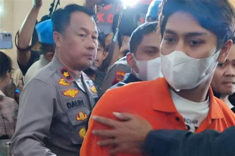 Penampakan Rizky Billar Berbaju Oranye Resmi Ditahan Kasus Kdrt Lesti