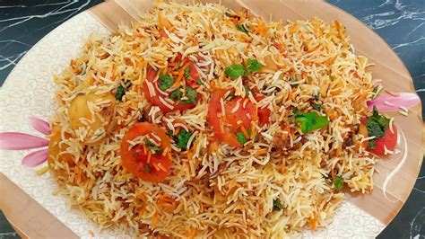 Degi ALOO TE WALI BIRYANI RECIPE BY KITCHEN With Anosha EASY RECIPE