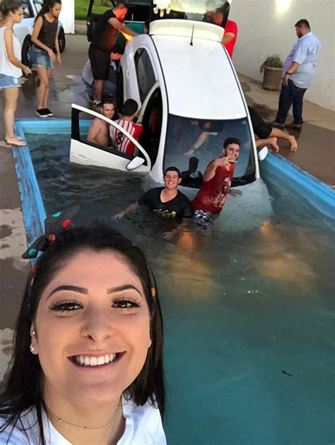 Jovem Explica Selfie Carro Que Caiu Em Piscina Durante Churrasco