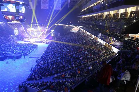 Massive Crowd At Thompson Boling Arena Bassmaster