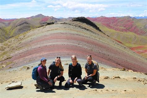 Palccoyo Rainbow Mountain Tour Full Day Tour Group Service