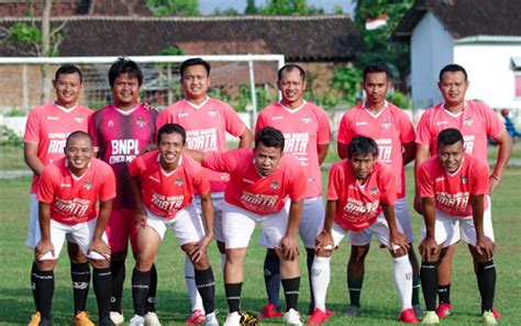 Sandung Riwut FC Kalahkan Oxygen Water Di Laga Persahabatan Anak Bola