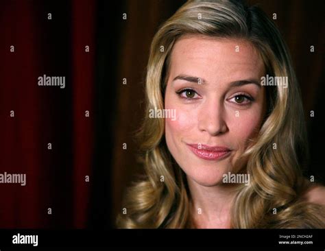 Actress Piper Perabo Poses For A Portrait Tuesday Dec 14 2010 In New