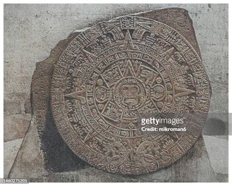 76 Aztec Calendar Symbols Stock Photos, High-Res Pictures, and Images ...