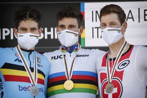 Wout Van Aert Na Zilveren WK Medaille Zo Goed Als Zeker Van Ticket Voor