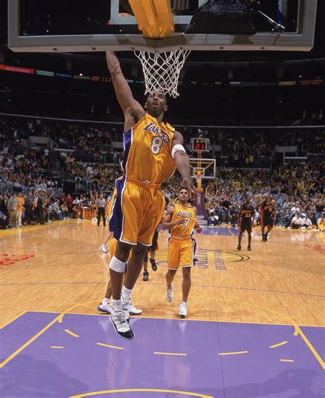 Looking Back At Kobe Bryant S Sneaker Free Agent Season In 2002 03