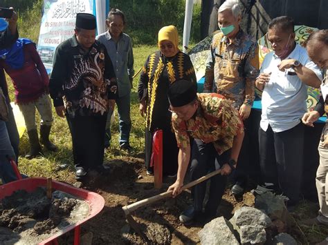 Dr Abur Pada Peletakan Batu Pertama Pembangunan Gedung Kcd Xii Akan