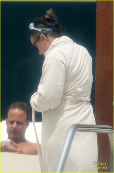 Demi Lovato Displays Her Fabulous Bikini Body In Miami Photo