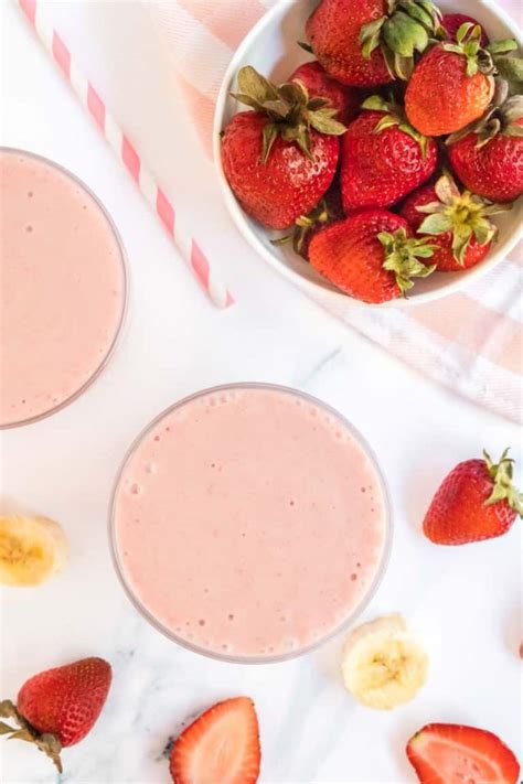 Strawberry Banana Smoothie — Bless This Mess