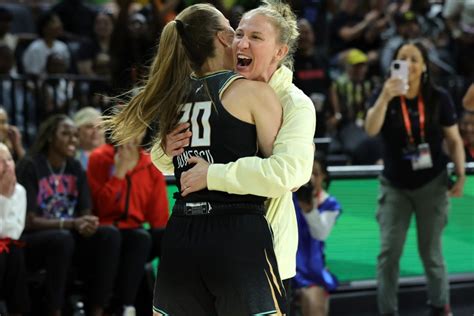 Sabrina Ionescu Catches Fire With Insane 3-PT Contest (WATCH)