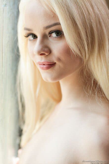 Elexis Monroe Elsa Jean Lesbian Stepmother Porn Pic