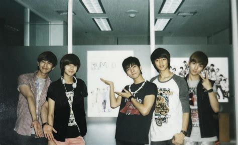 K Netizens Share Their Thoughts On The Old Photo Released Ahead Of