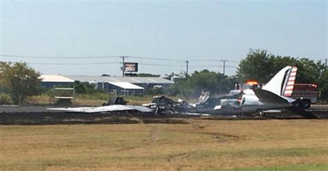 Plane Bursts Into Flames Crashes Into Runway In Texas Daily Star