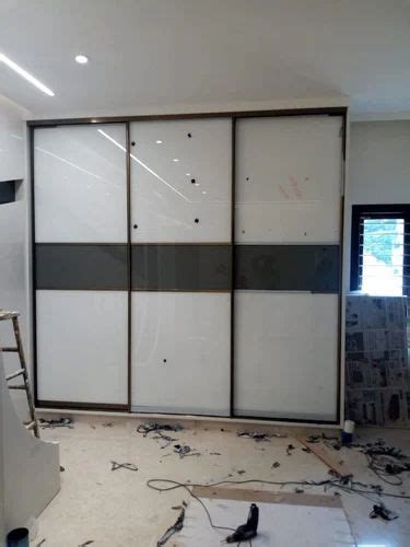 Plywood 2 Door Glass Sliding Wardrobe With Mirror At Rs 1650 Sq Ft In