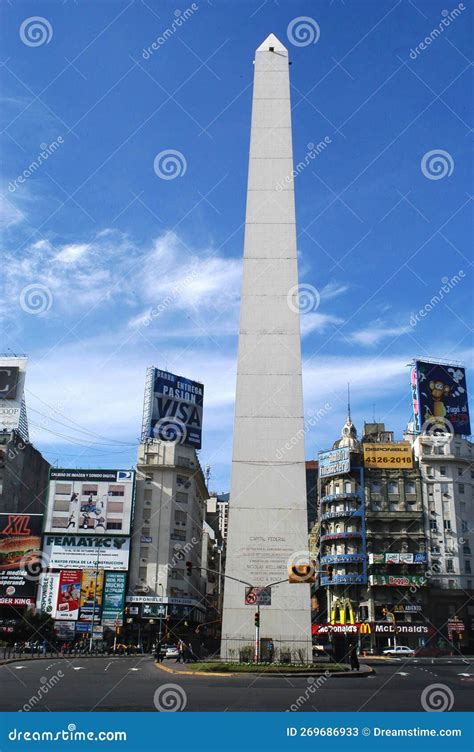 Elisk El Obelisco The Most Recognized Landmark In The Capital Buenos