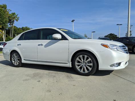 Pre Owned 2011 Toyota Avalon Limited FWD 4dr Car