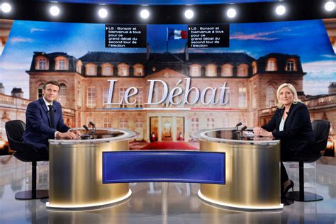 Photo Débat télévisé entre les deux candidats en finale de l élection