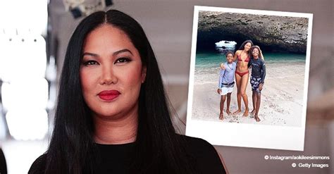 Kimora Lee Simmons Daughter Aoki Poses In Bikini With Tall Brothers And Fans Are In Awe