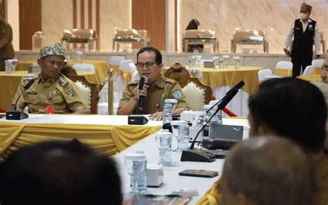 Pemkab Lamandau Kaji Tiru Program Kijang Mas Ke Tanah Laut