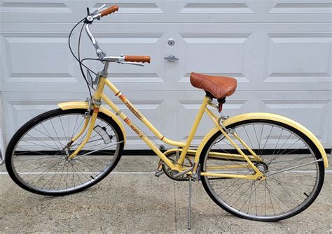 Vintage Huffy 3 Speed Bike