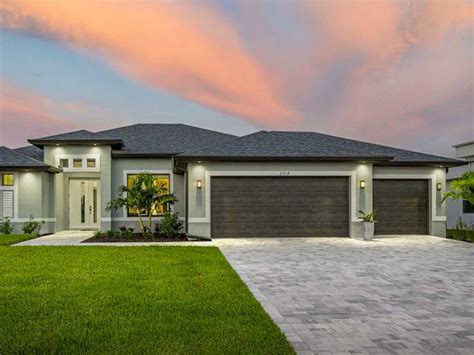 Luxury Villas Cape Coral