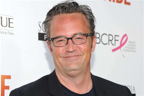 Friends Star Shares Matthew Perry S Hilarious Reaction To Breastfeeding Scene