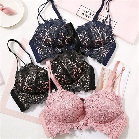 Jyf High Quality Embroidery Underwear Sexy Lace Women Padded Push Up