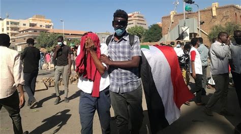 السودان الشرطة تفرق مظاهرة قبل وصولها للقصر الرئاسي بالخرطوم قارة