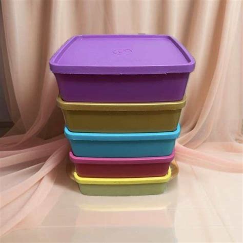 Tempat Makan Tanpa Sekat Tupperware Second LSA Large Square Away 600 Ml