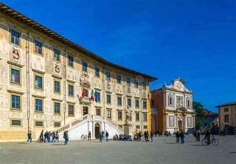 Piazza Dei Cavalieri Plaza Donde Se Encuentran Monumentos Y Estatuas