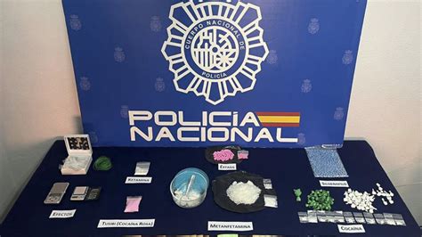 Los Detenidos Por Falsificar Monedas Bajan Un Mientras Sube La