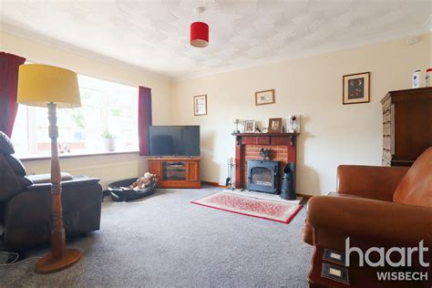 2 Bedroom Bungalow Isle Bridge Road Outwell £220 000 Haart