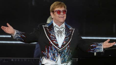 Sir Elton John Pays Tribute To Inspiring Musicians And Brings Out Dua Lipa During Final Us