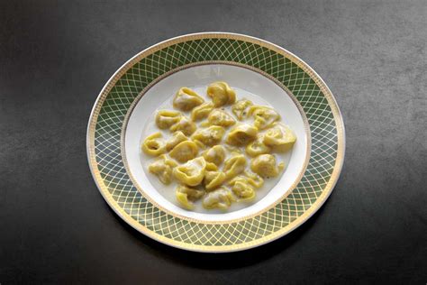 Tortellini In Crema Di Parmigiano La Ricetta Segreta Di Massimo