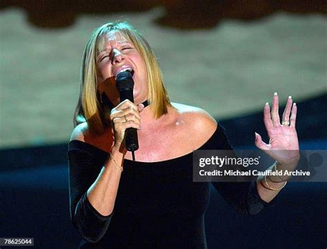 Barbra Streisand Singing Photos and Premium High Res Pictures - Getty ...