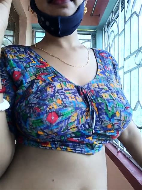 Hot Bangali Bhabhi Webcam