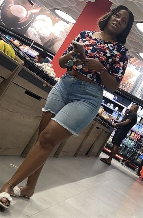 Juicy Fat Ass At Grocery Store Eve Shopping Pics Tight Jeans Forum