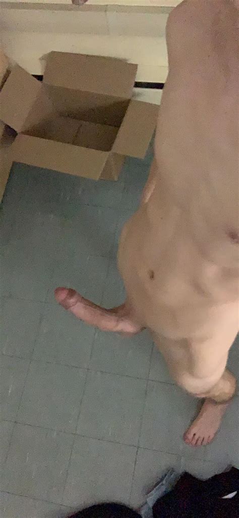 Bored After Class Nudes Gaybrosgonewild Nude Pics Org