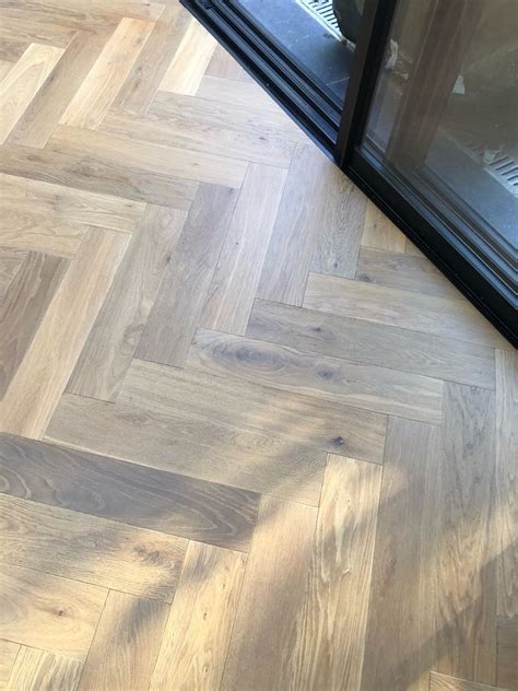 Parquet Contrecollé Chêne Cognac Bâton rompu ID Parquet