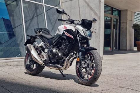 Naked Bike Futuristik Honda CB500 Hornet 2024 Eksplorasi Motor Naked Sport Terbaru Dengan